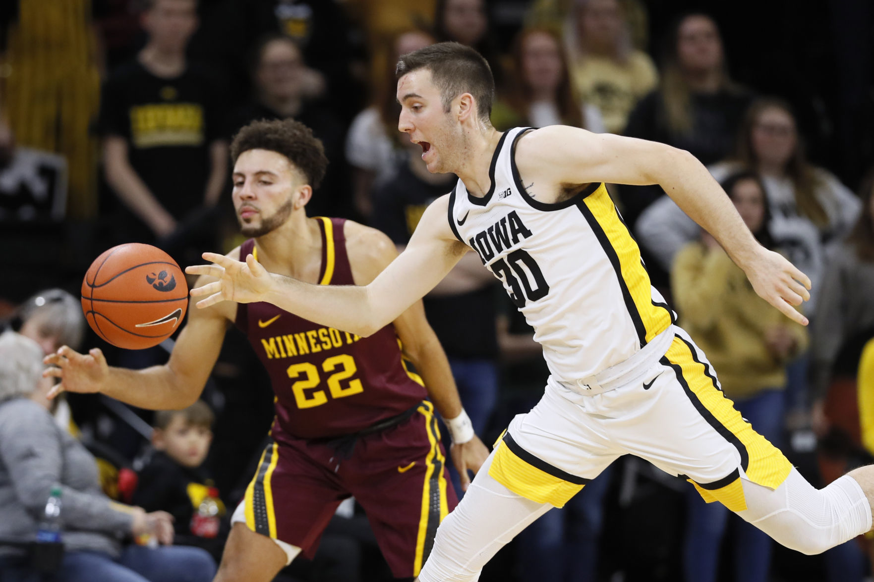 Minnesota Iowa Basketball